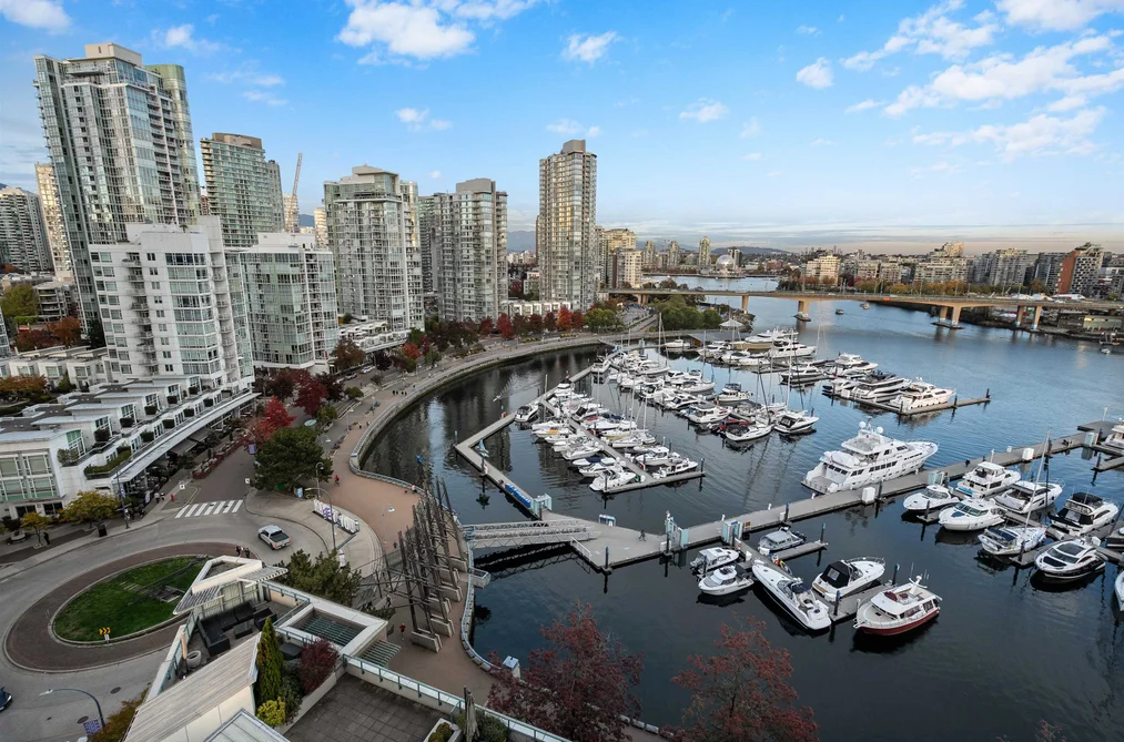 1706 - 1228 Marinaside Crescent, Vancouver, BC - MLS: R3179723 - Photo 8 1706 - 1228 Marinaside Crescent, Vancouver, BC - MLS: R3179723 - Photo 8