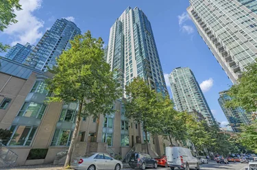 1238 Melville St Unit 1706, Vancouver, BC - MLS: R3138975