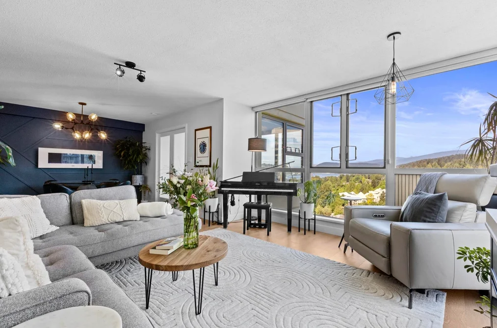 Condo for sale at 1706 295 Guildford Way Port Moody British Columbia - MLS: R3123535
