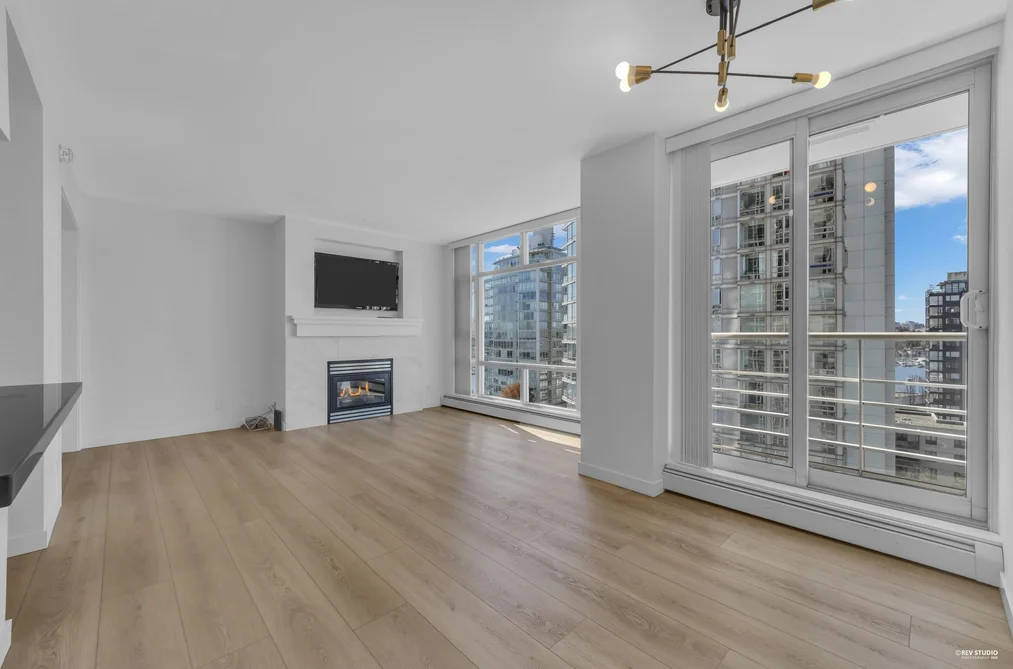 1707 1199 MARINASIDE CRESCENT, Vancouver BC V6Z 2Y2, Vancouver BC — Residential for Sale - Photo 4