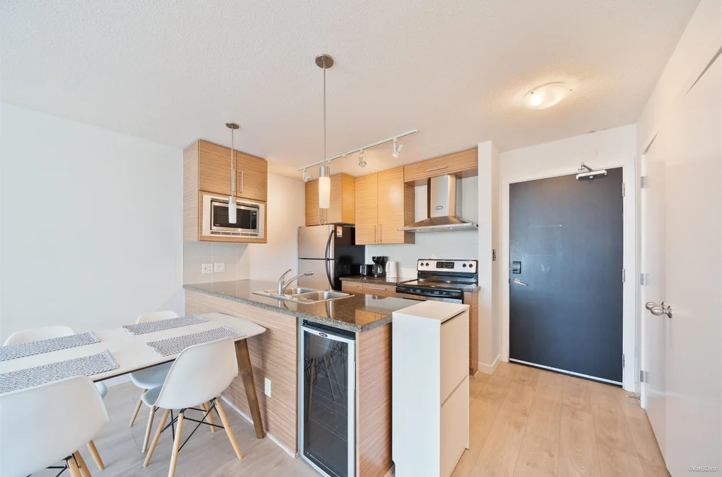 1707 689 ABBOTT STREET, Vancouver BC V6B 0J2, Vancouver BC — Residential for Sale — Photo 10 of 23