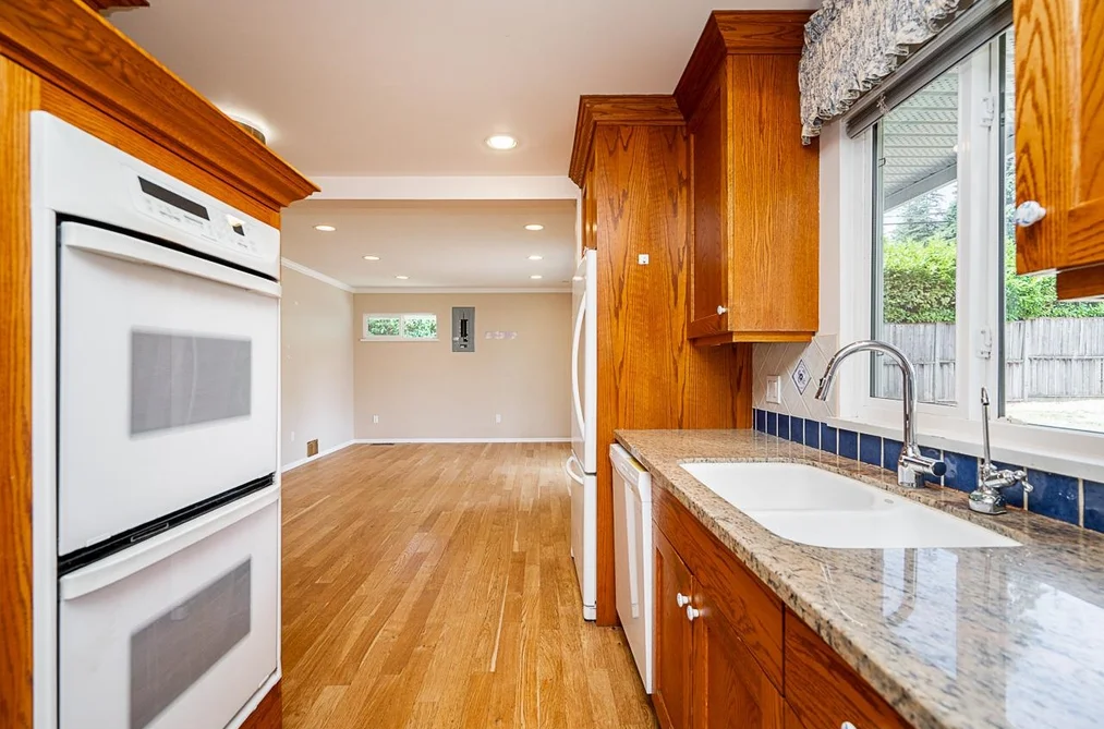 1707 HAVERSLEY AVENUE, Coquitlam BC V3J 1V8, Coquitlam BC — Residential for Sale — Photo 12 of 40