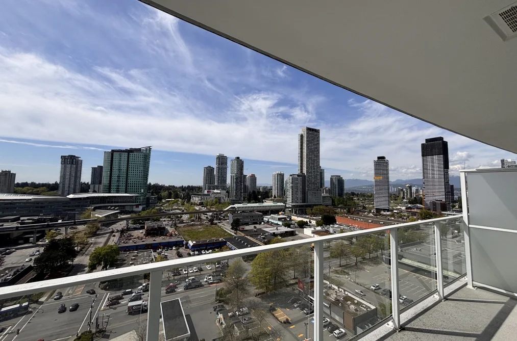 Condo for sale at 1708 13685 102 Avenue Surrey British Columbia - MLS: R3119256
