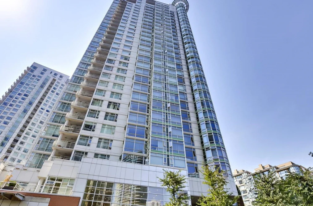 Condo for sale at 1708 198 Aquarius Mews Vancouver British Columbia - MLS: R3139034