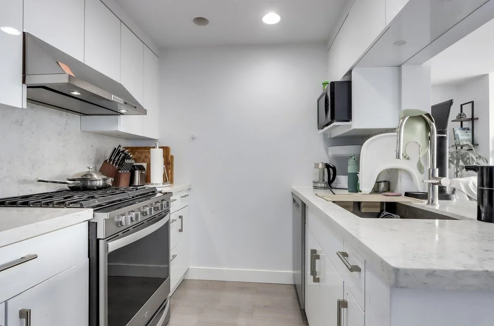 1708 198 AQUARIUS MEWS, Vancouver BC V6Z 2Y4, Vancouver BC — Residential for Sale — Photo 7 of 25