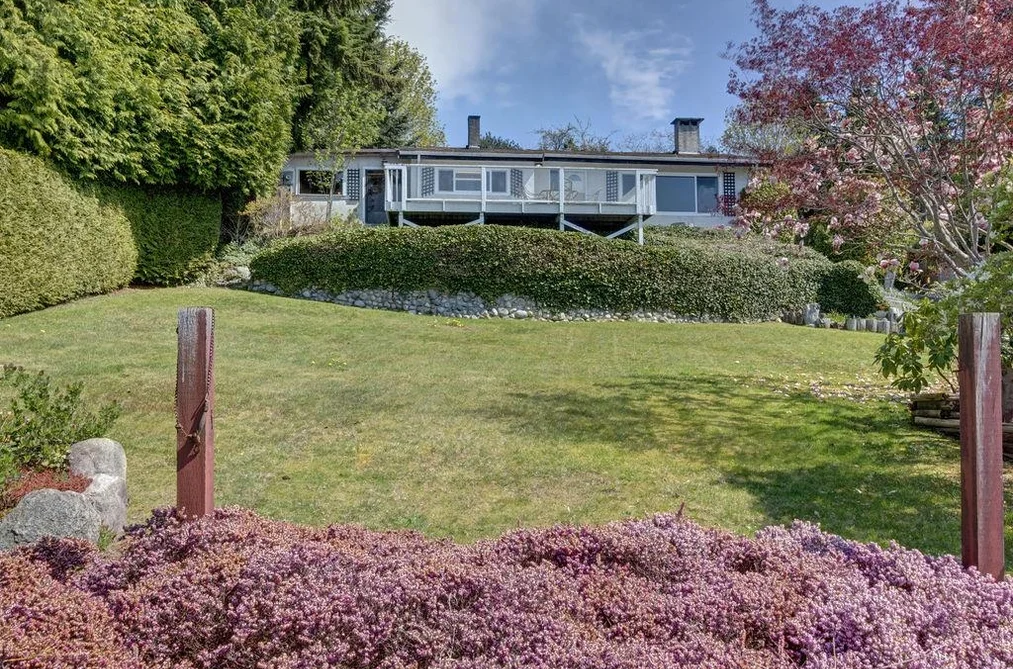 1708 OCEAN BEACH ESPLANADE, Gibsons BC V0N 1V5, Gibsons BC — Residential for Sale - Photo 3
