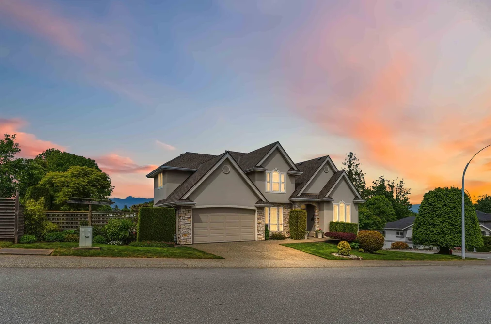 House for sale at 17087 104a Avenue Surrey British Columbia - MLS: R3123875