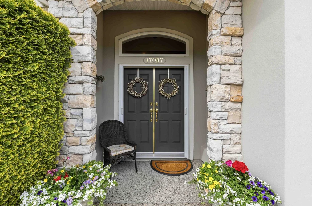 17087 104A AVENUE, Surrey BC V4N 4W5, Surrey BC — Residential for Sale - Photo 2