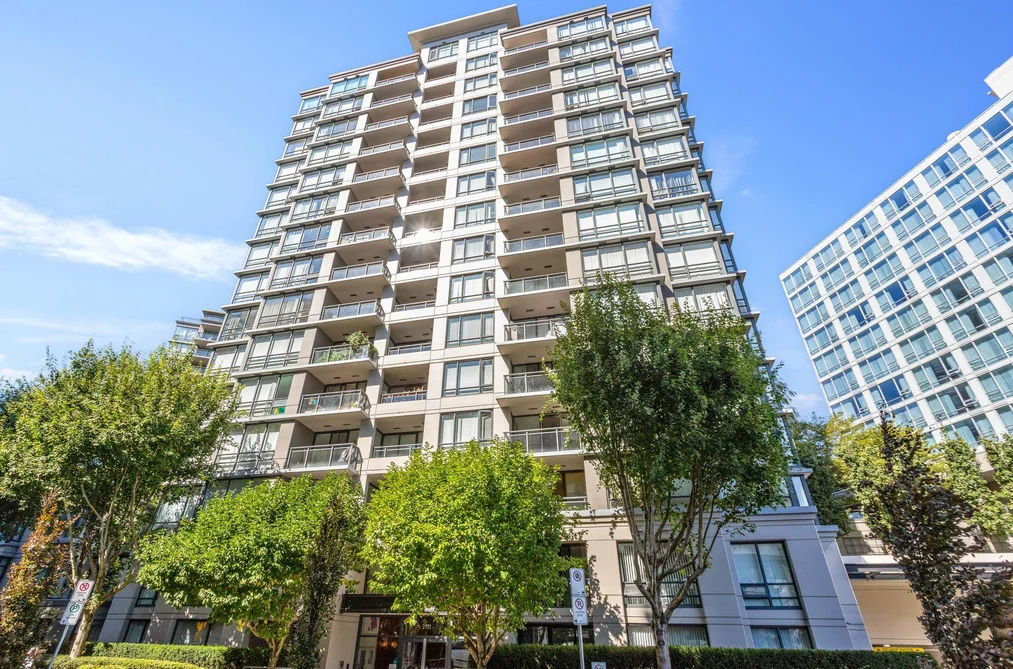 Condo for sale at 1709 3111 Corvette Way Richmond British Columbia - MLS: R3163350