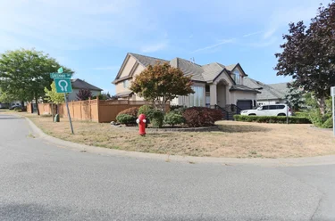 17105 Greenway Dr, Surrey, BC - MLS: R3148768