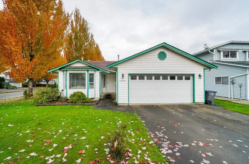 House for sale at 17209 62a Ave Surrey British Columbia - MLS: R3126464