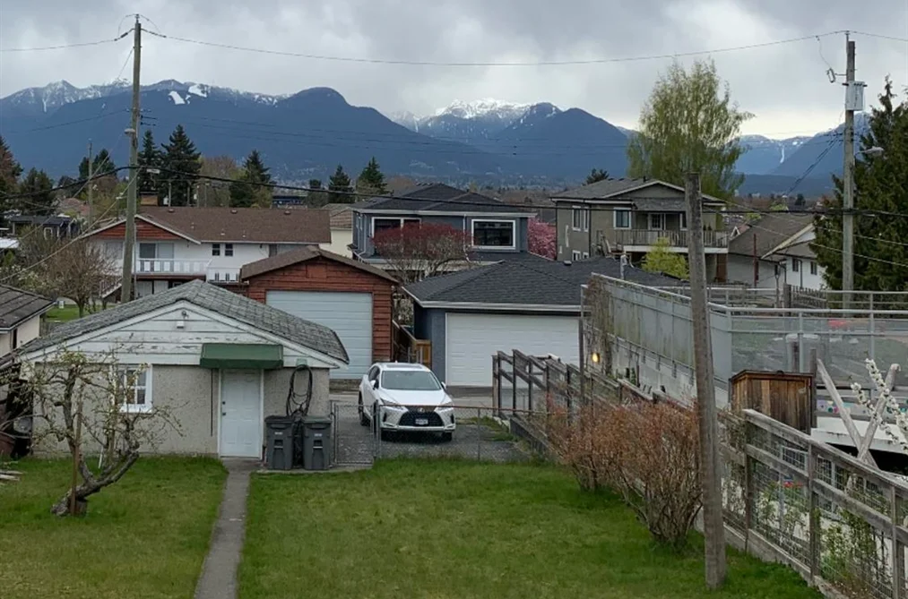 1723 E 33RD AVENUE, Vancouver BC V5N 3E3, Vancouver BC — Residential for Sale — Photo 3 of 3