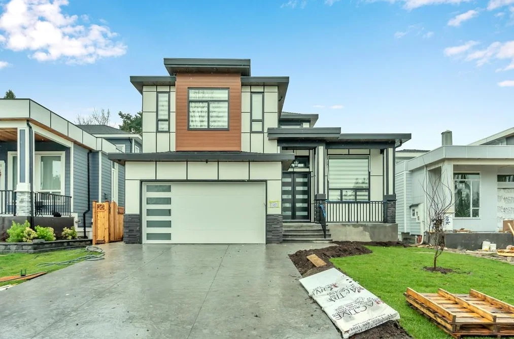 House for sale at 17247 59 Avenue Surrey British Columbia - MLS: R3108258