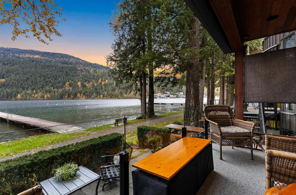 House for sale at 173 First Avenue Cultus Lake British Columbia - MLS: R3121044