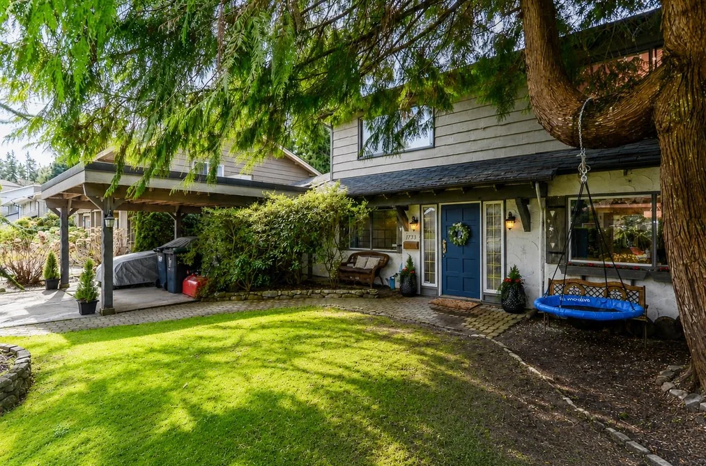 House for sale at 1733 Ross Road North Vancouver British Columbia - MLS: R3127053