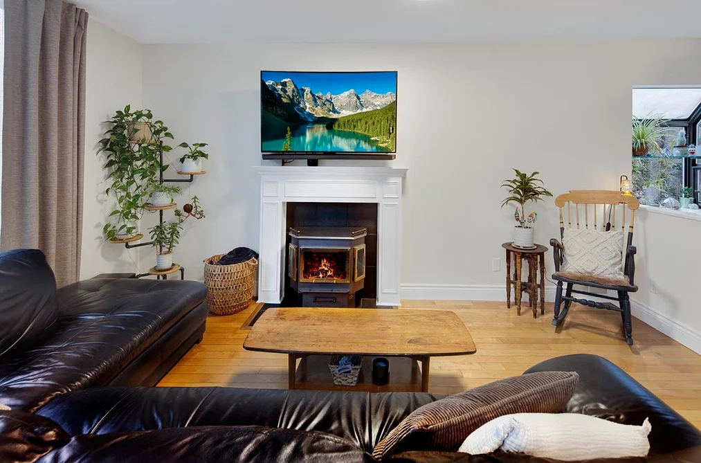 1736 LANGAN AVENUE, Port Coquitlam BC V3C 1K7, Port Coquitlam BC — Residential for Sale - Photo 4