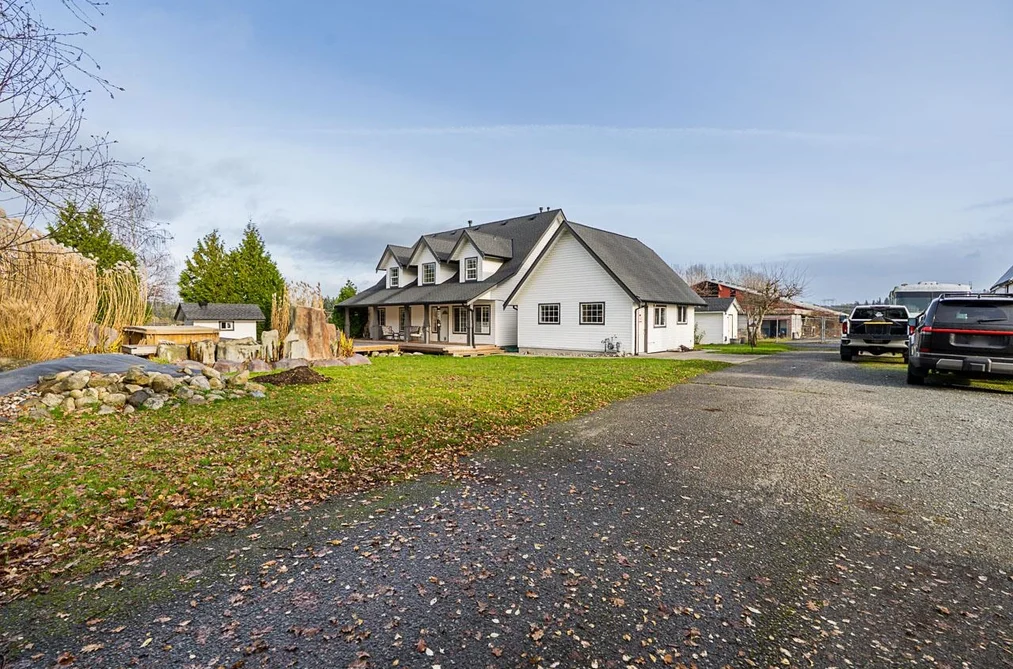 174 176 STREET, Surrey BC V3S 9S4, Surrey BC — Residential for Sale - Photo 2