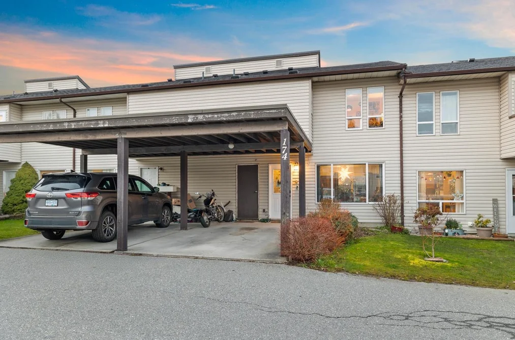174 2844 273 STREET, Langley BC V4W 3S7, Langley BC — Residential for Sale - Photo 2