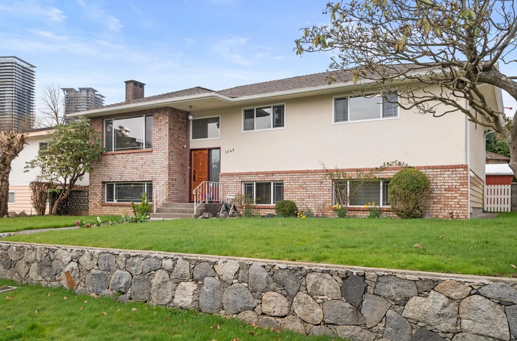 1743 TARALAWN COURT, Burnaby BC V5B 3H4, Burnaby BC — Residential for Sale - Photo 2