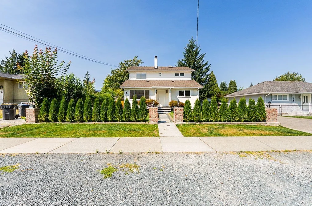 1747 SALISBURY AVENUE, Port Coquitlam BC V3B 1X6, Port Coquitlam BC — Residential for Sale - Photo 2
