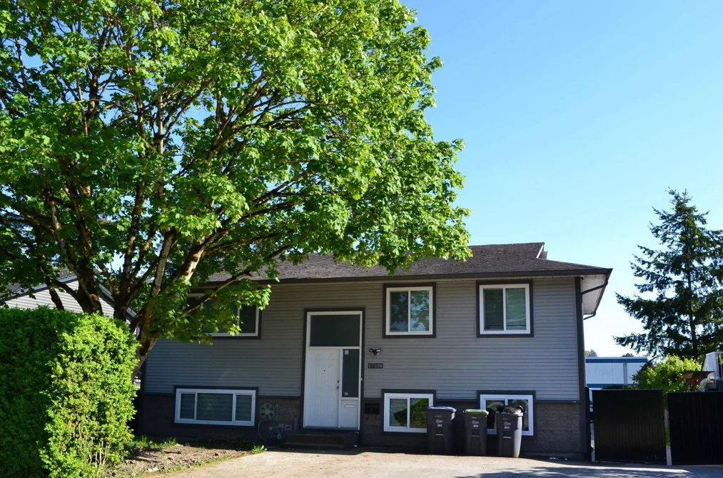 House for sale at 17486 61a Avenue Surrey British Columbia - MLS: R3133834