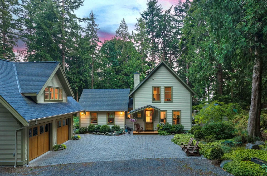House for sale at 1755 Emily Lane Bowen Island British Columbia - MLS: R3162089
