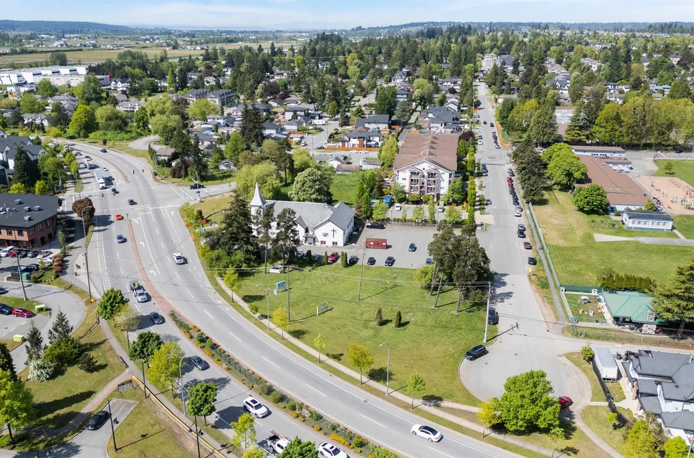 Property for sale at 17575 58a Avenue Surrey British Columbia - MLS: R3000734