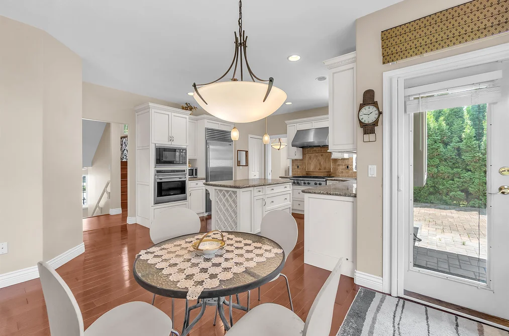 1760 HAMPTON DRIVE, Coquitlam, BC — Residential for Sale — Photo 10 of 40