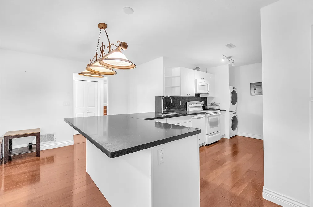 1760 HAMPTON DRIVE, Coquitlam, BC — Residential for Sale — Photo 35 of 40