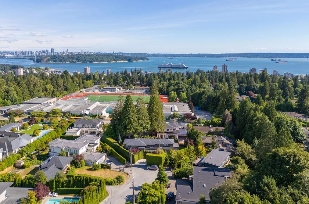 1764 OTTAWA PLACE, West Vancouver, BC — Residential for Sale — Photo 5 of 33