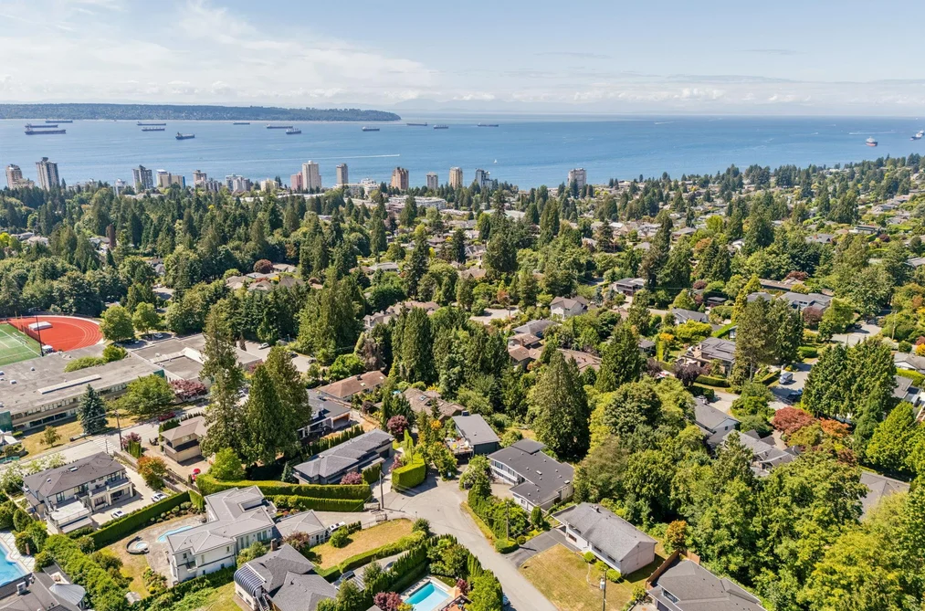 1768 Ottawa Place, West Vancouver, BC - MLS: R3151608 - Photo 9 1768 Ottawa Place, West Vancouver, BC - MLS: R3151608 - Photo 9