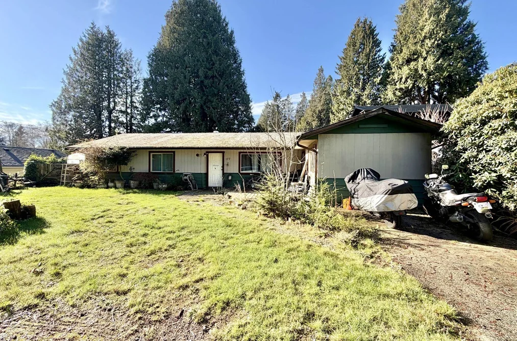 177 PRATT ROAD, Gibsons BC V0N 1V3, Gibsons BC — Residential for Sale - Photo 2