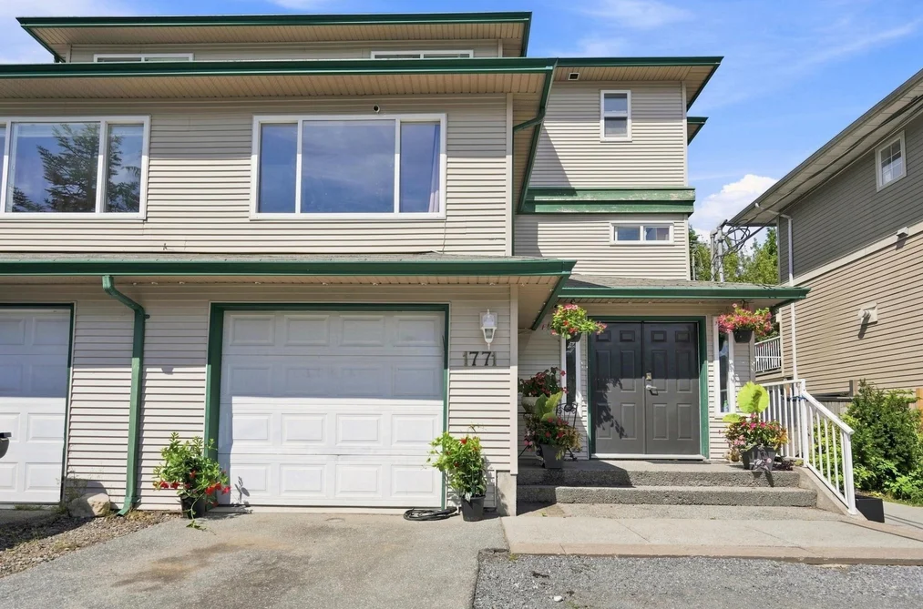 Half Duplex for sale at 1771 Harris Road Squamish British Columbia - MLS: R3152422