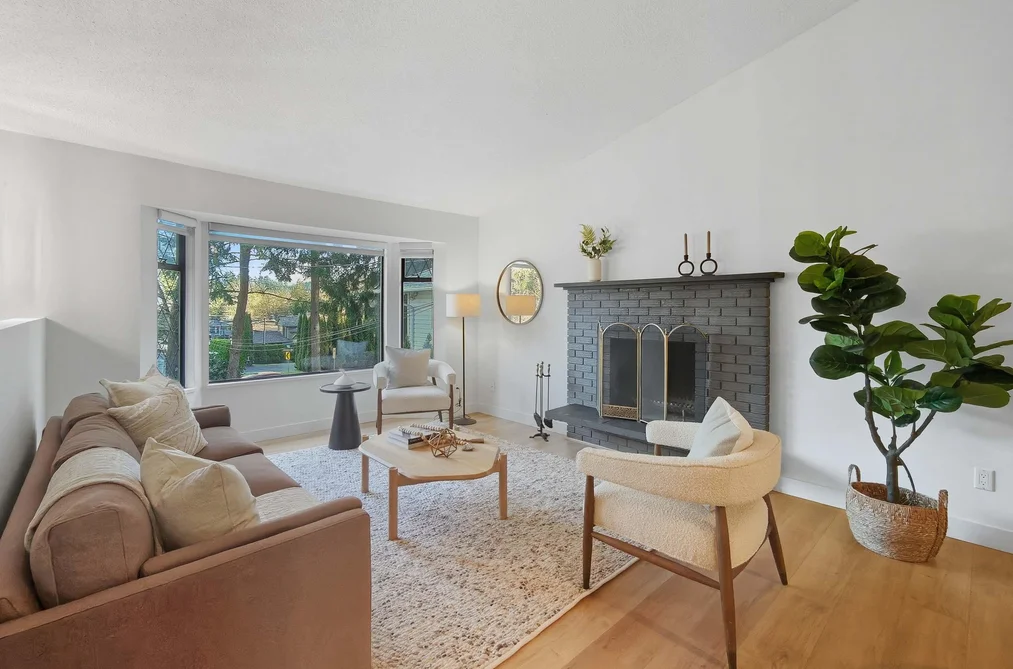 1777 CALEDONIA AVENUE, North Vancouver BC V7G 1T5, North Vancouver BC — Residential for Sale - Photo 2