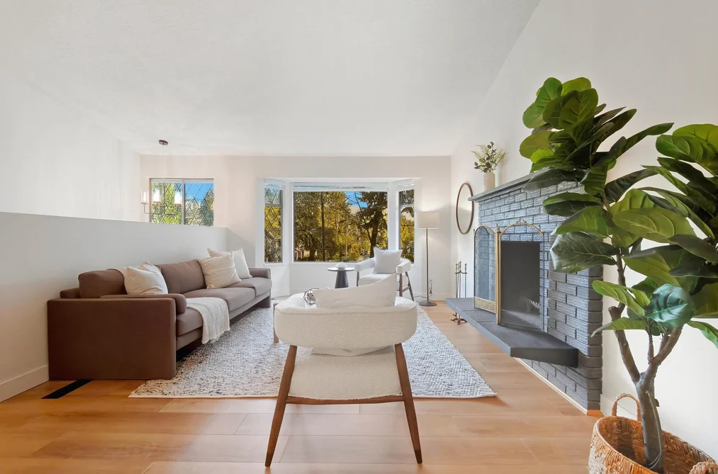 1777 CALEDONIA AVENUE, North Vancouver BC V7G 1T5, North Vancouver BC — Residential for Sale - Photo 3