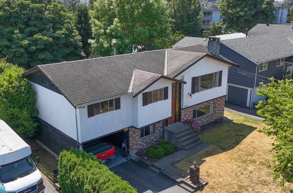 House for sale at 17844 57a Avenue Surrey British Columbia - MLS: R3151563