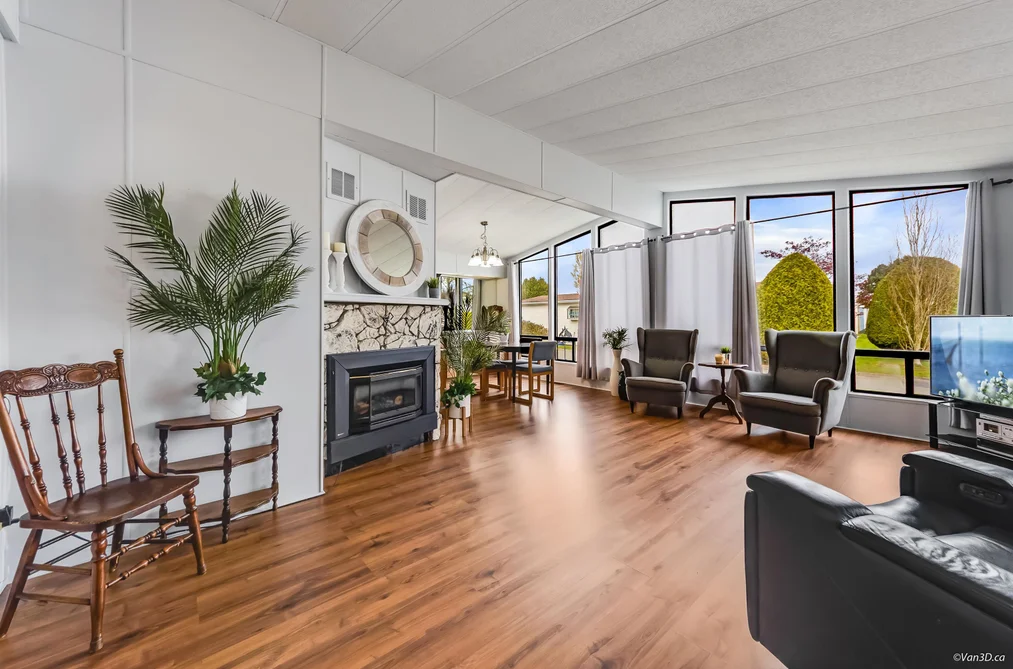 18 2120 KING GEORGE BOULEVARD, Surrey BC V4A 6Y8, Surrey BC — Residential for Sale - Photo 2