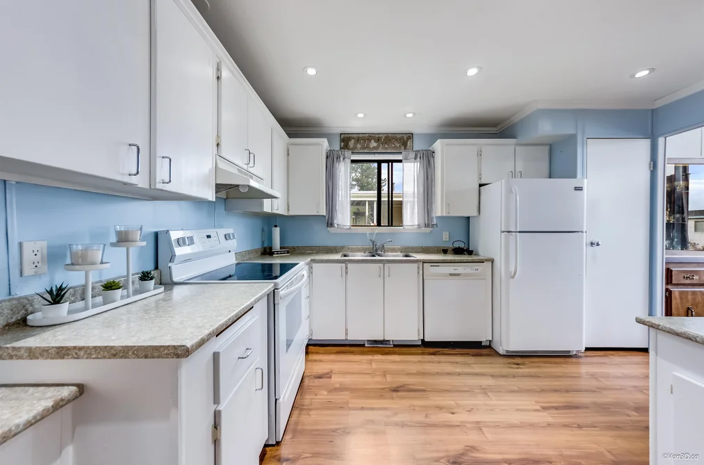 18 2120 KING GEORGE BOULEVARD, Surrey BC V4A 6Y8, Surrey BC — Residential for Sale - Photo 3