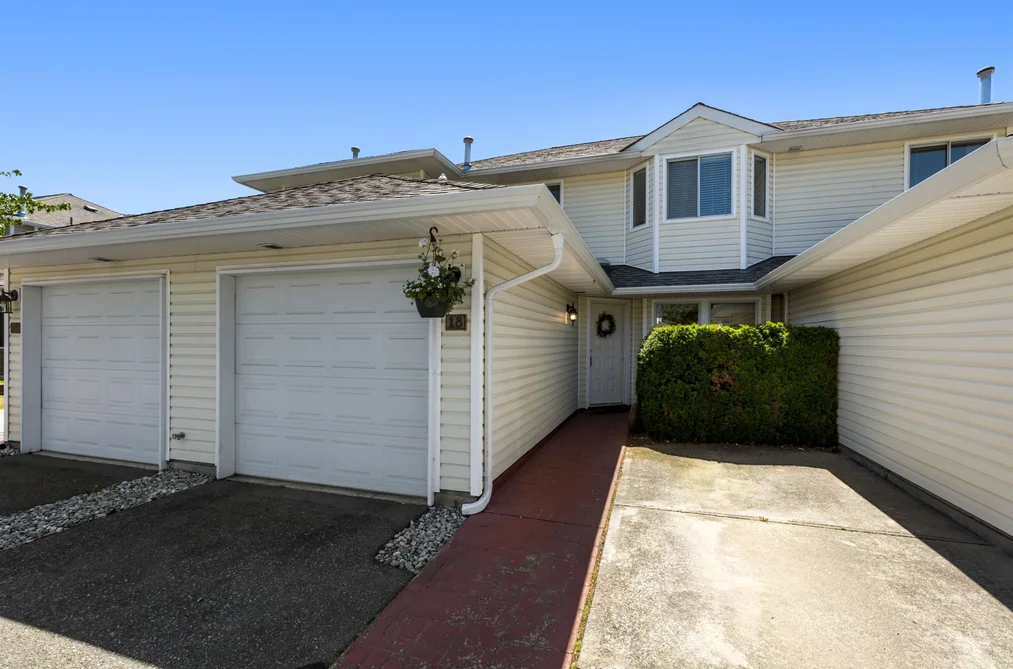 18 21928 48 AVENUE, Langley BC V3A 8H1, Langley BC — Residential for Sale - Photo 2