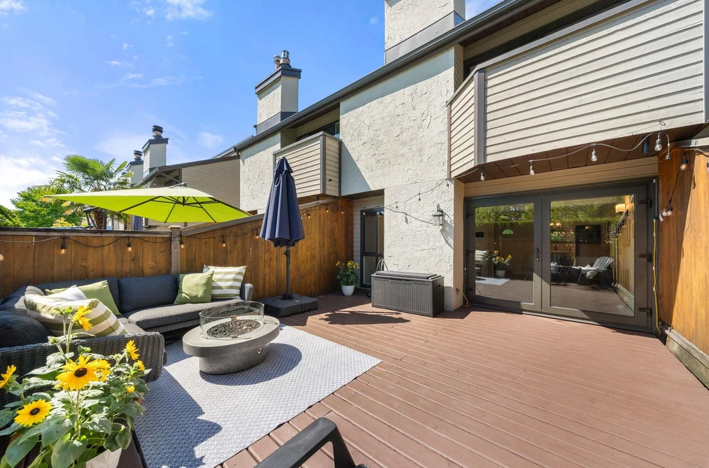 18 220 E 11TH STREET, North Vancouver BC V7L 2G7, North Vancouver BC — Residential for Sale - Main Photo