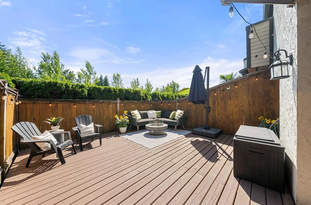18 220 E 11TH STREET, North Vancouver BC V7L 2G7, North Vancouver BC — Residential for Sale - Photo 2