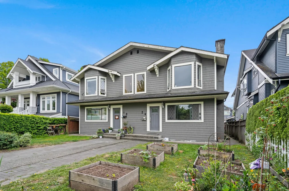 Quadruplex for sale at 18-24 W 16th Avenue Vancouver British Columbia - MLS: R3167716