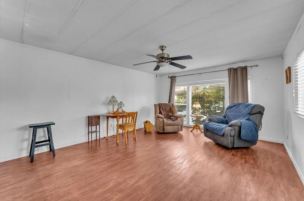 18 - 3300 Horn Street, Abbotsford, BC - MLS: R3161990 - Photo 6 18 - 3300 Horn Street, Abbotsford, BC - MLS: R3161990 - Photo 6