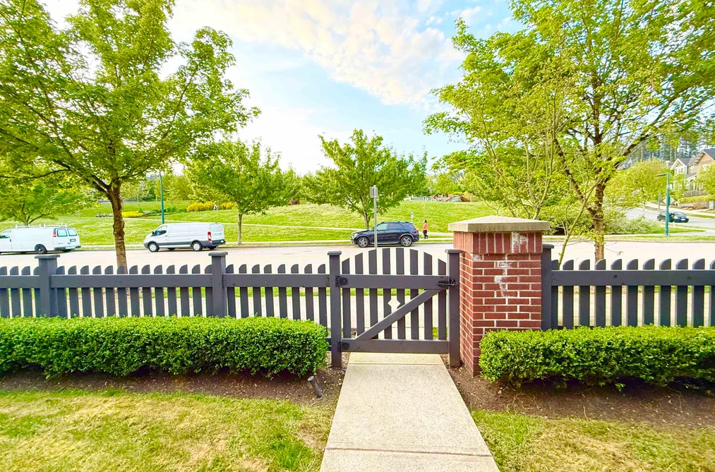 18 3500 BURKE VILLAGE PROMENADE, Vancouver BC V3E 0N2, Vancouver BC — Residential for Sale - Photo 2