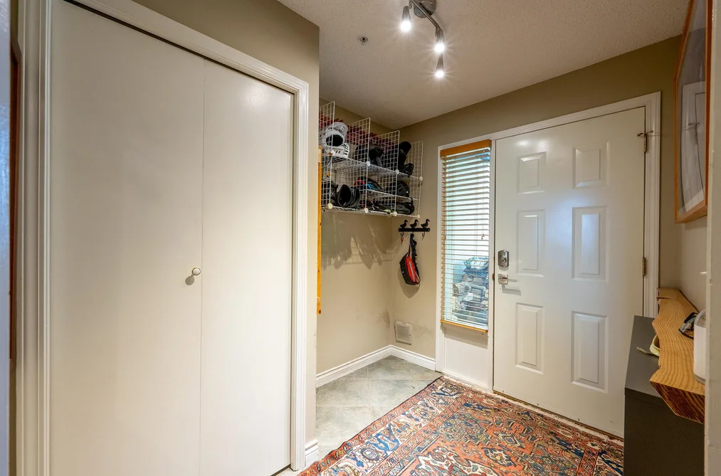18-4637 Blackcomb Way, Whistler, BC - Townhouse for Sale - Photo 14 of 17 18-4637 Blackcomb Way, Whistler, BC - Townhouse for Sale - Photo 14 of 17