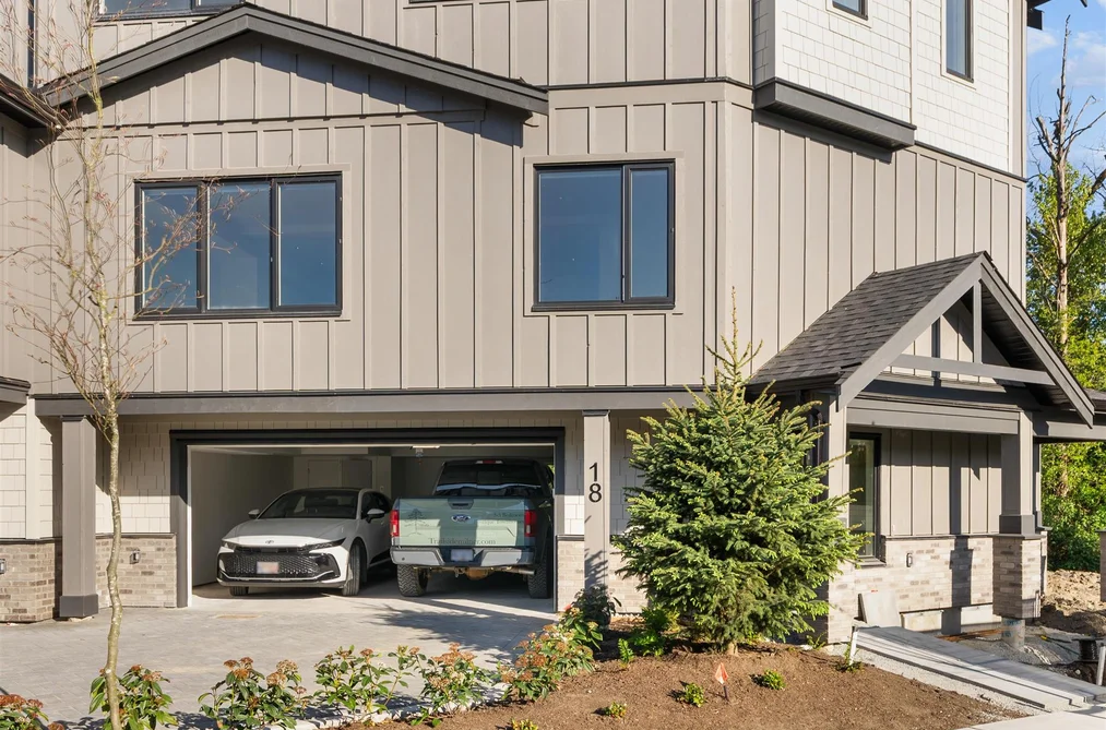 Townhouse for sale at 18 6828 208a Street Langley British Columbia - MLS: R3121469