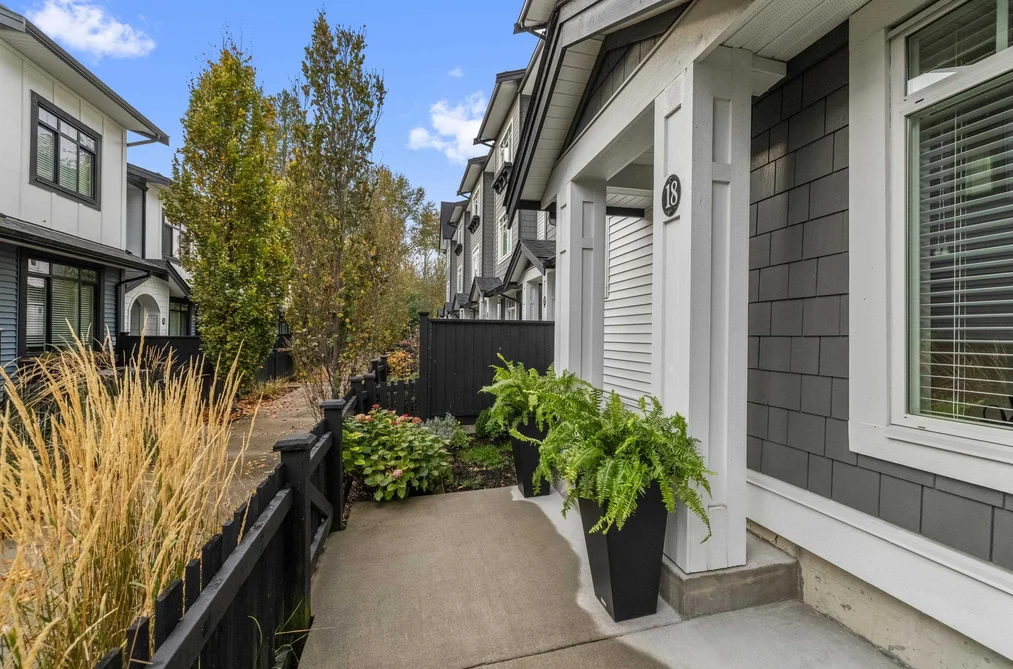 18-6897 201 Street, Langley, BC - Townhouse for Sale - Photo 33 of 39 18-6897 201 Street, Langley, BC - Townhouse for Sale - Photo 33 of 39