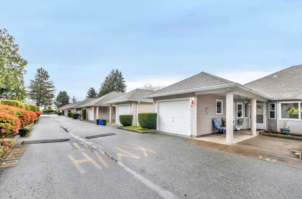 Townhouse for sale at 18 7127 124 Street Surrey British Columbia - MLS: R3112147