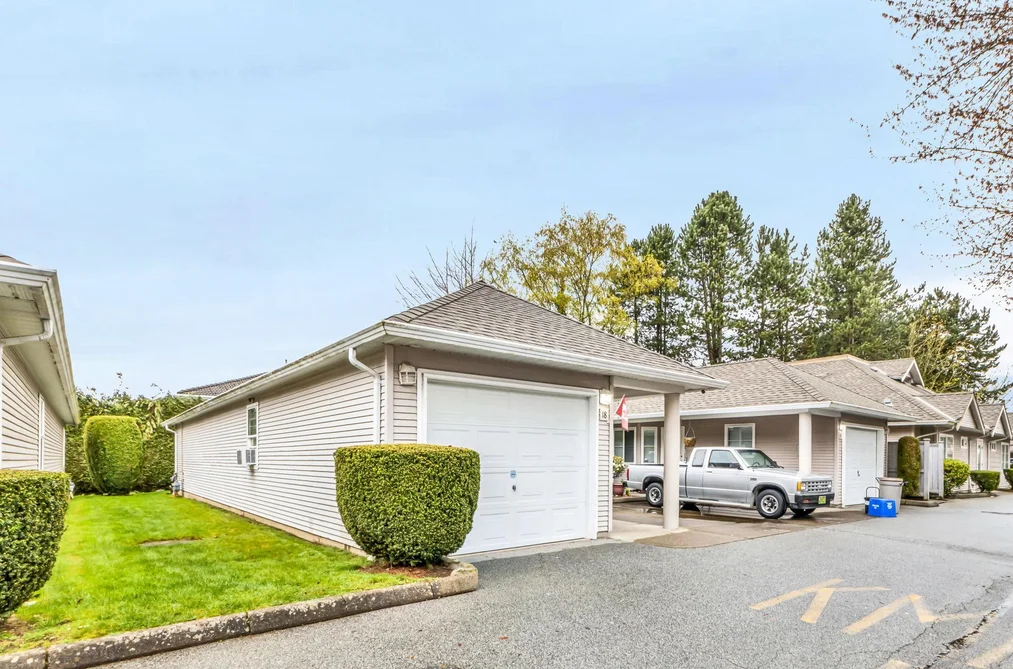 18 7127 124 STREET, Surrey BC V3W 3W9, Surrey BC — Residential for Sale - Photo 2