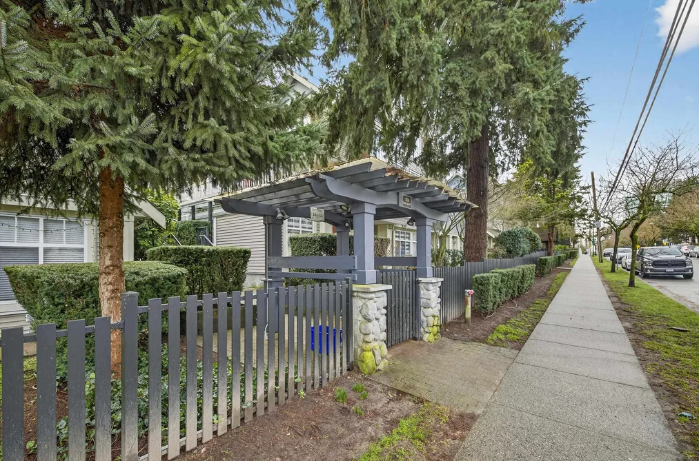 Townhouse for sale at 18 7128 Stride Avenue Burnaby British Columbia - MLS: R3109634